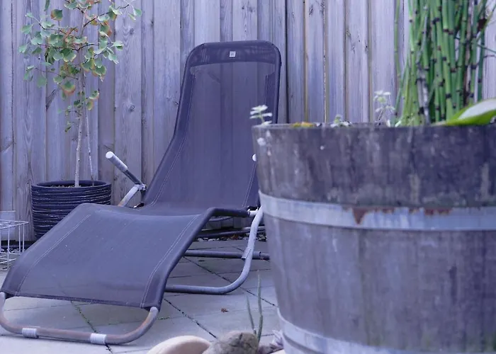 Waterhill's Bed * Dinteloord