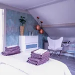 Waterhill's Bed * Dinteloord